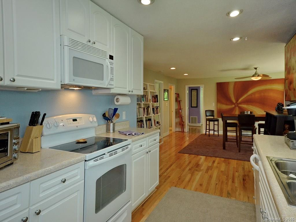 302 White Pine Drive - Photo 9