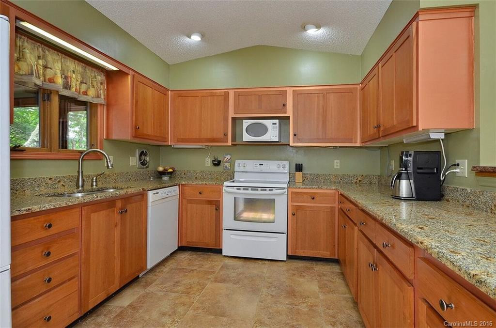 1230 Soquili Drive - Photo 3