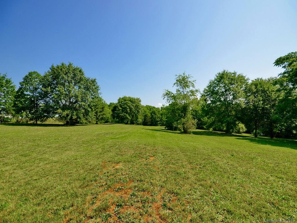 1541 Sandy Springs Road - Photo 17