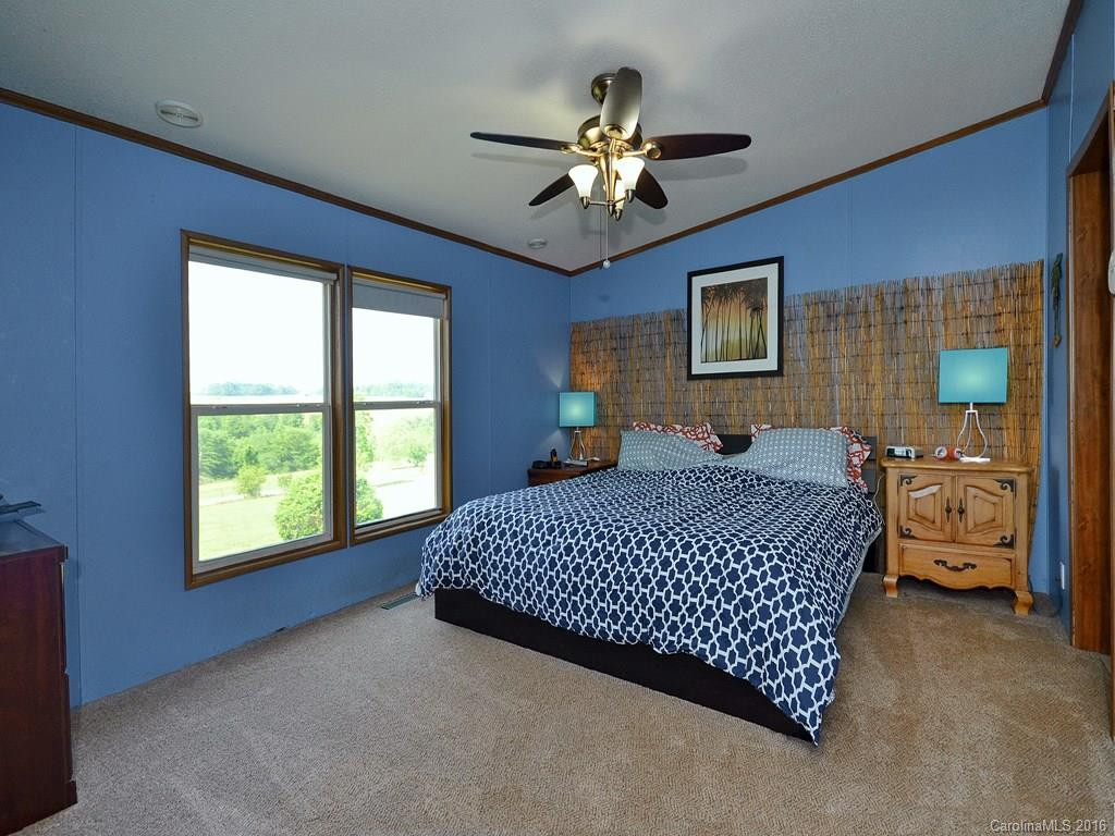 1541 Sandy Springs Road - Photo 7