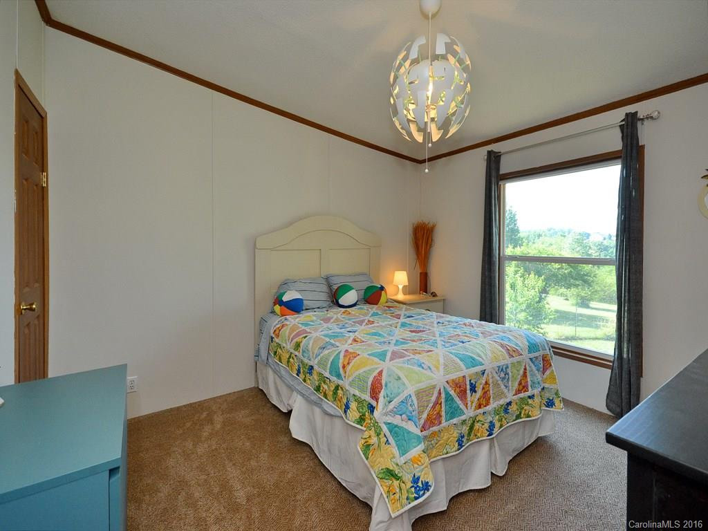 1541 Sandy Springs Road - Photo 9