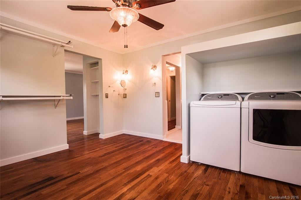 100 Pine Avenue - Photo 15