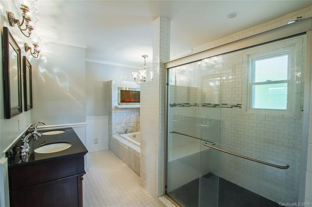 100 Pine Avenue - Photo 17
