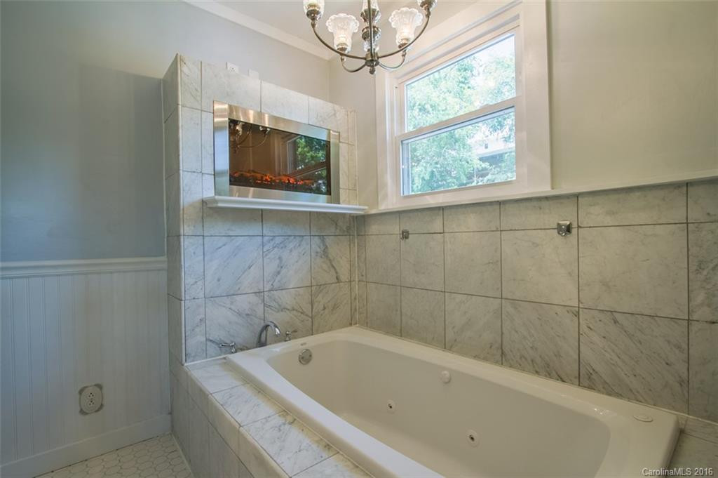 100 Pine Avenue - Photo 18