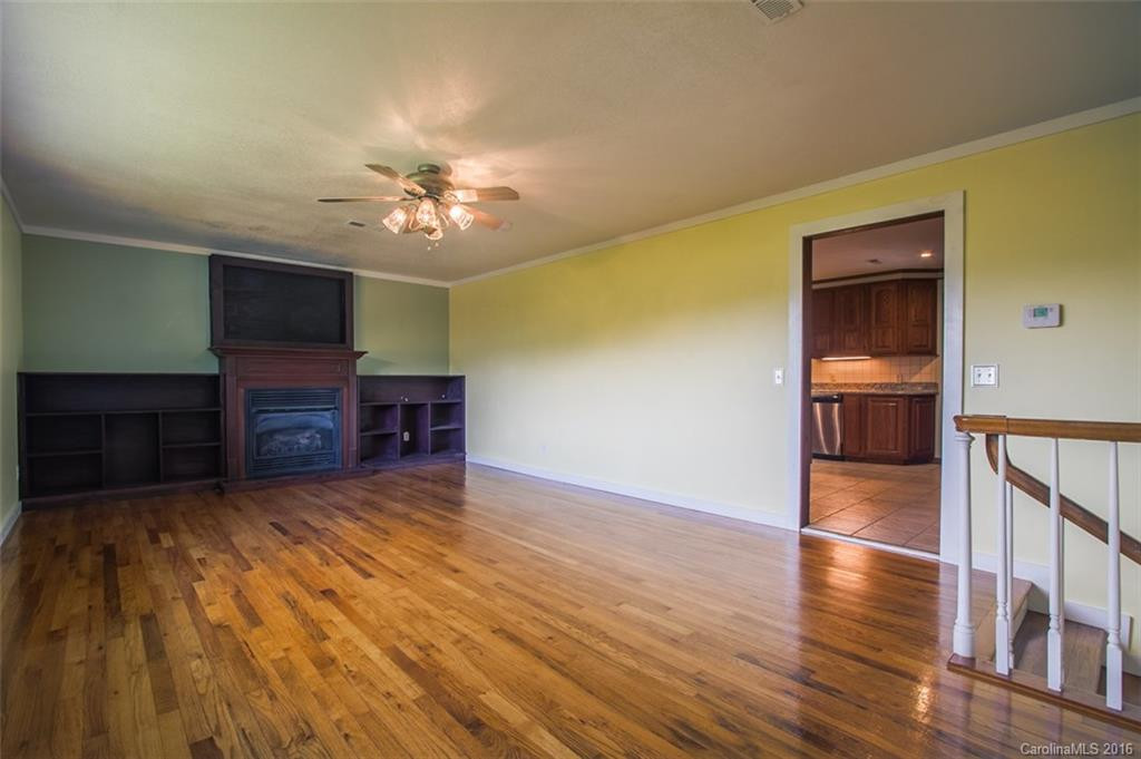 100 Pine Avenue - Photo 10