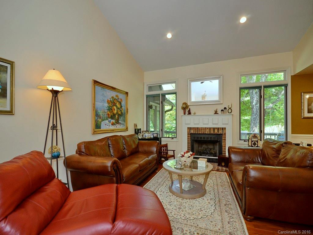 20 Moriah Lane - Photo 2