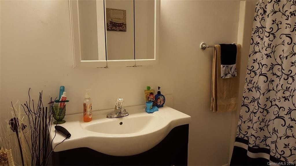 3912 Skyland Drive - Photo 6