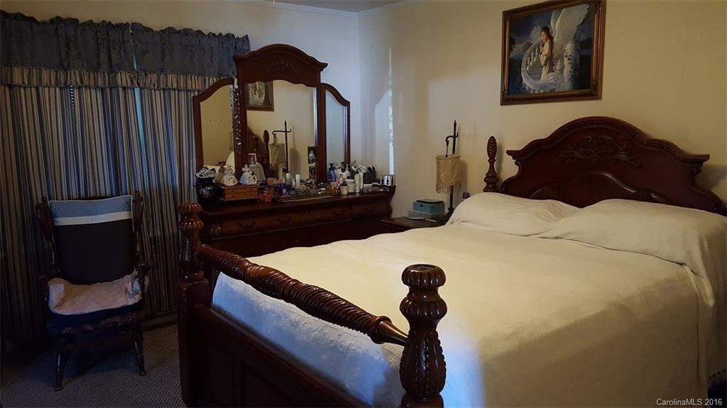 3912 Skyland Drive - Photo 8