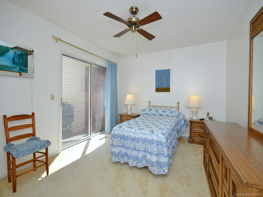 122 Exeter Court #n/a - Photo 12