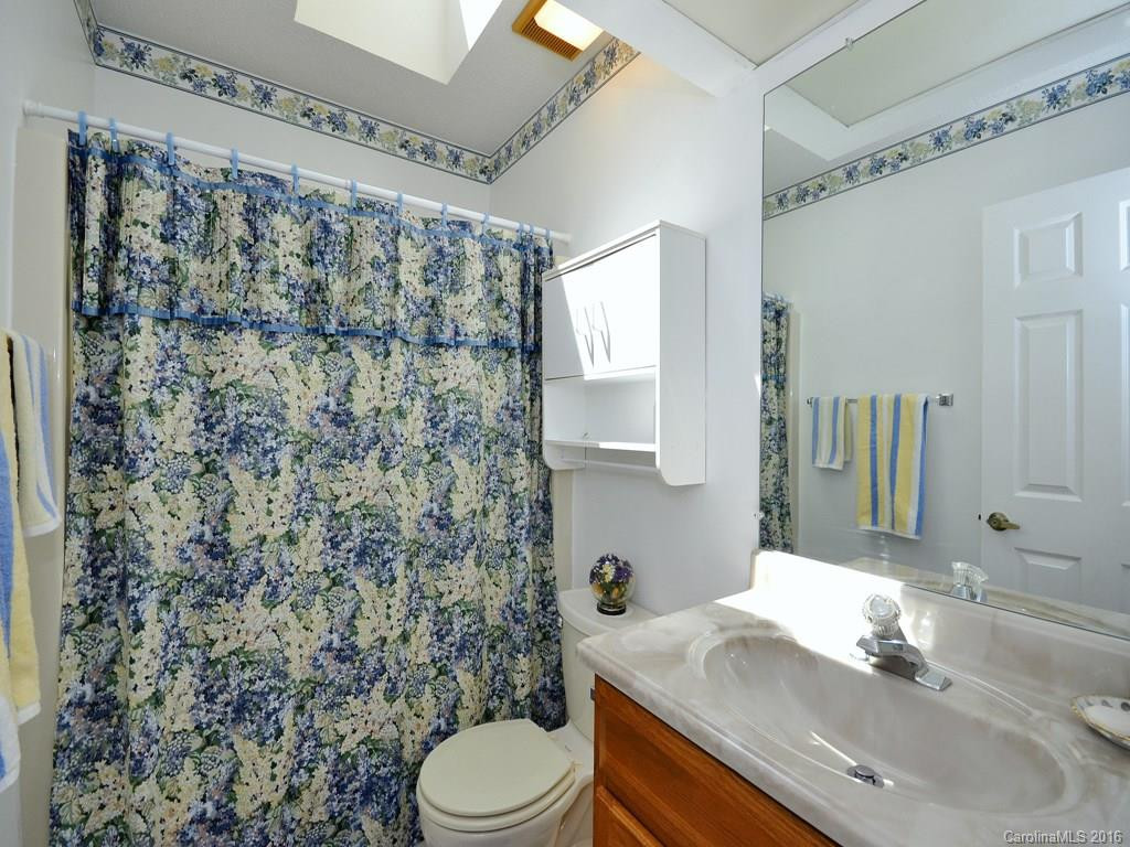 122 Exeter Court #n/a - Photo 13