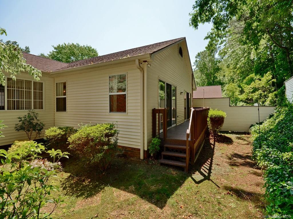 122 Exeter Court #n/a - Photo 16
