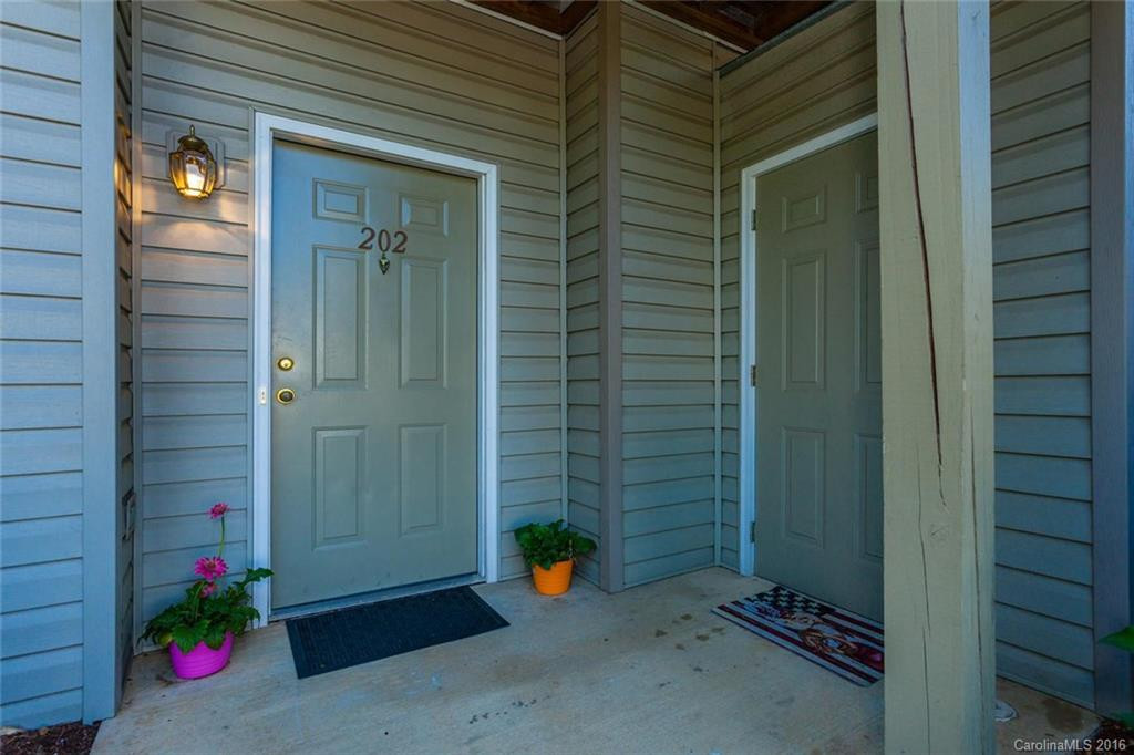 202 Carlyle Way #Unit 202 - Photo 4