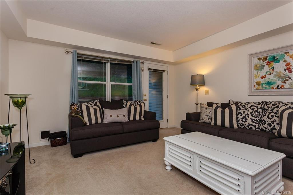202 Carlyle Way #Unit 202 - Photo 8