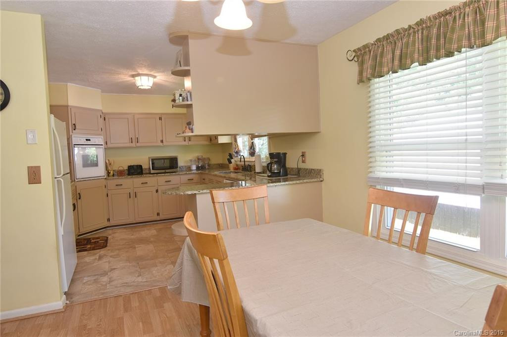 19 Rolling Green Drive - Photo 11