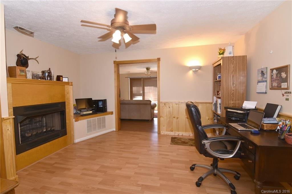 19 Rolling Green Drive - Photo 6