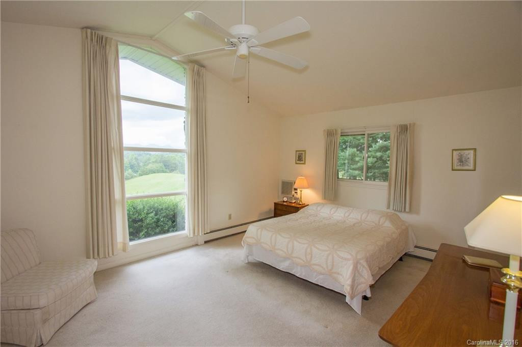 2021 New Leicester Highway - Photo 12