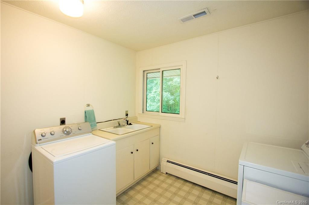 2021 New Leicester Highway - Photo 17