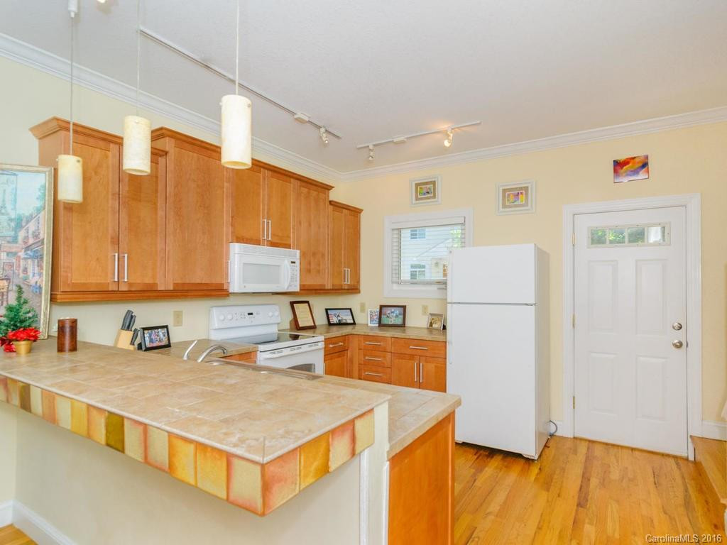 33 Clyde Street #C - Photo 12