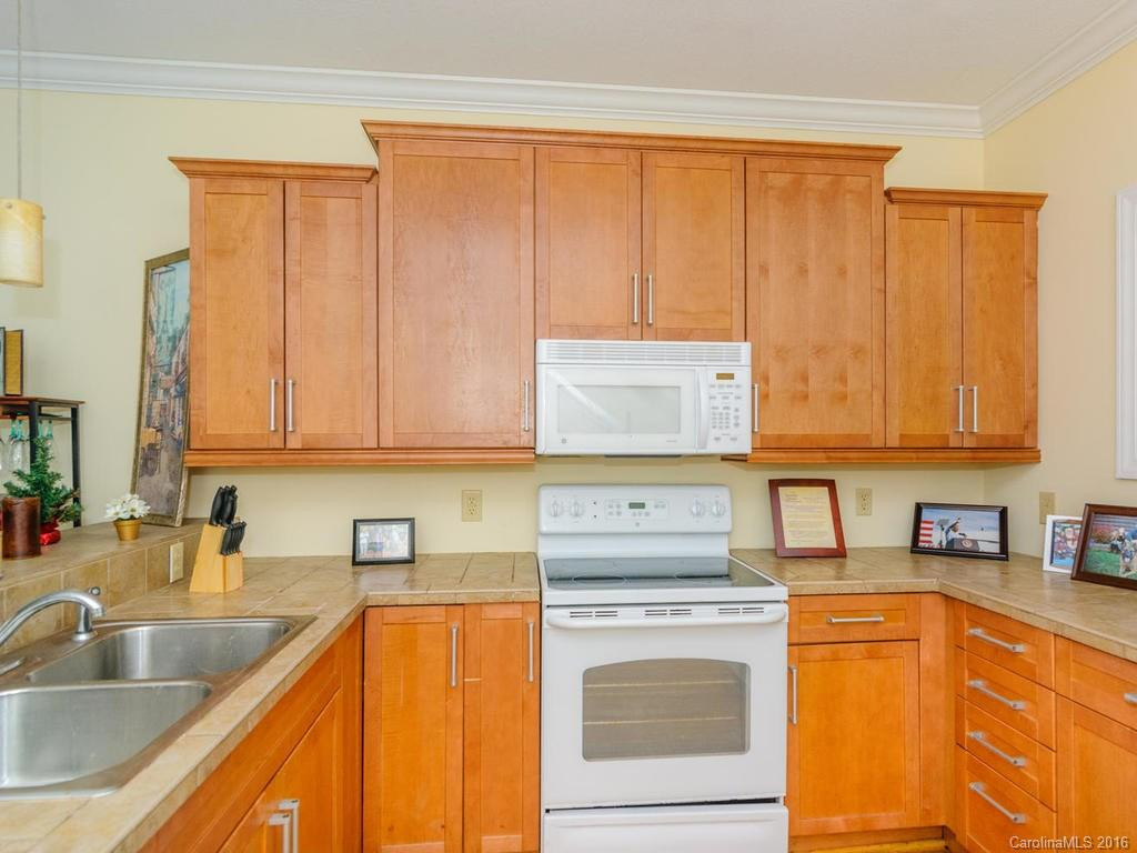 33 Clyde Street #C - Photo 14