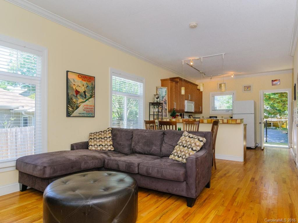 33 Clyde Street #C - Photo 6
