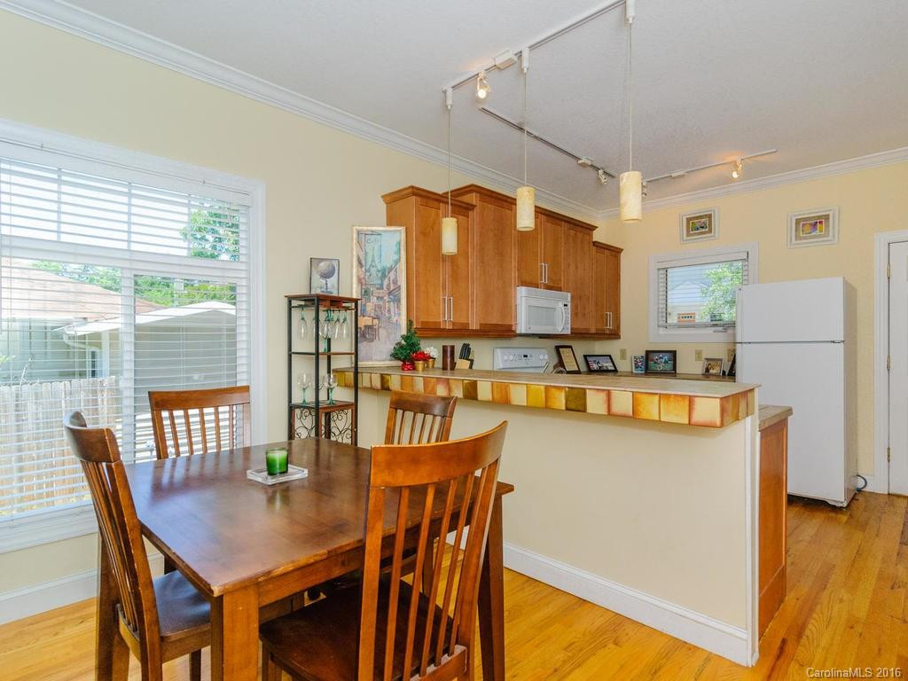 33 Clyde Street #C - Photo 9