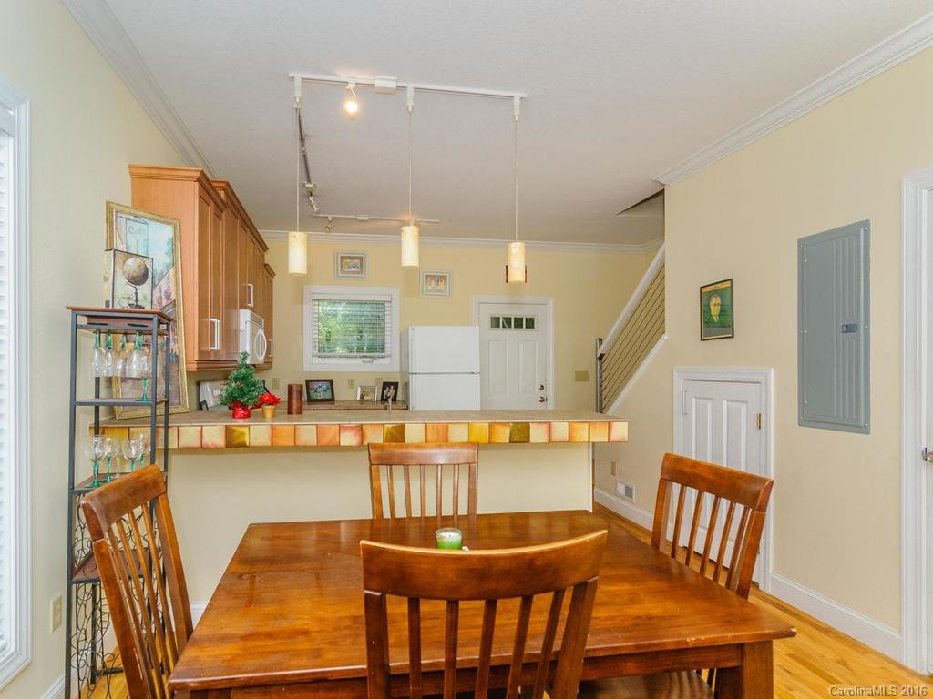 33 Clyde Street #C - Photo 10