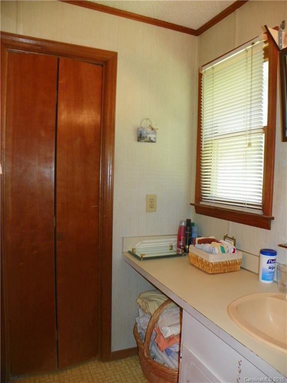 300 Clayton Avenue #PT 21 22 - Photo 9