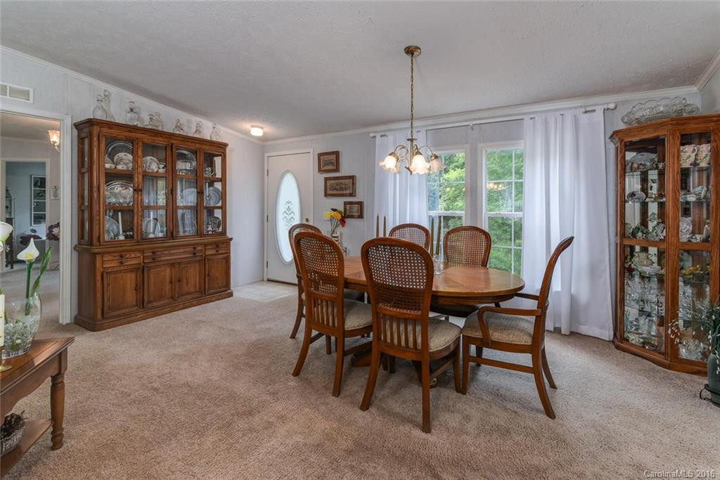 635 Morgan Hill Road - Photo 4