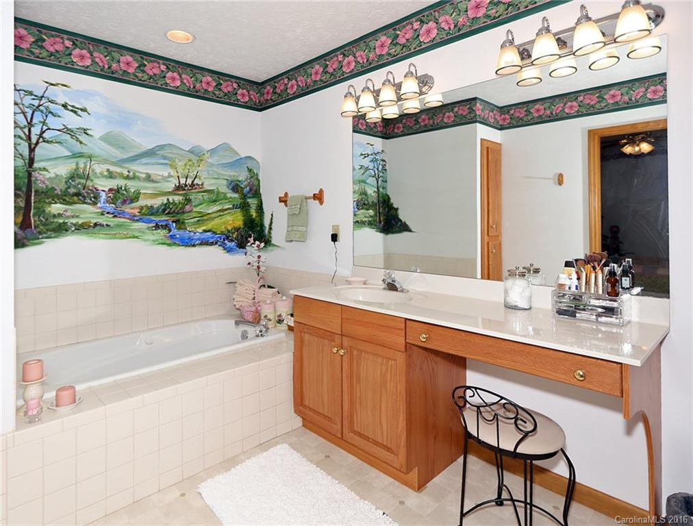 307 Skyway Drive - Photo 11