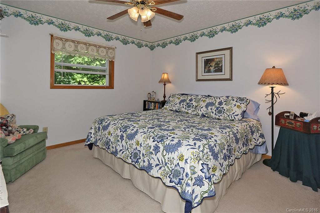 307 Skyway Drive - Photo 13