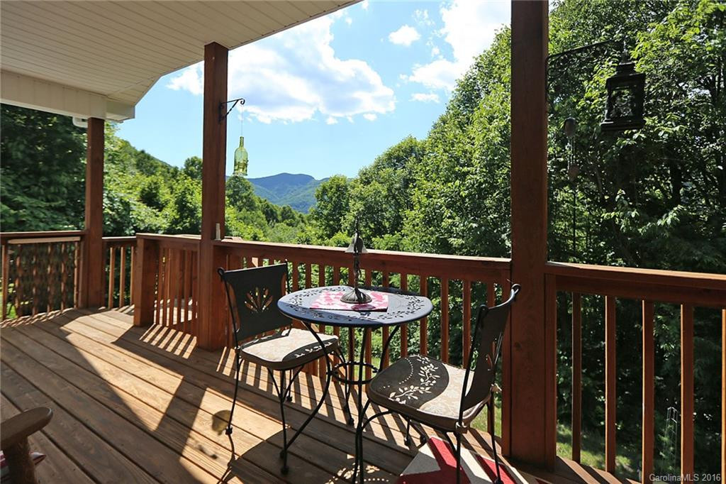 307 Skyway Drive - Photo 4