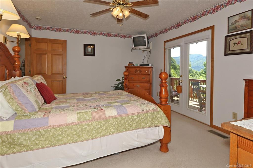 307 Skyway Drive - Photo 9