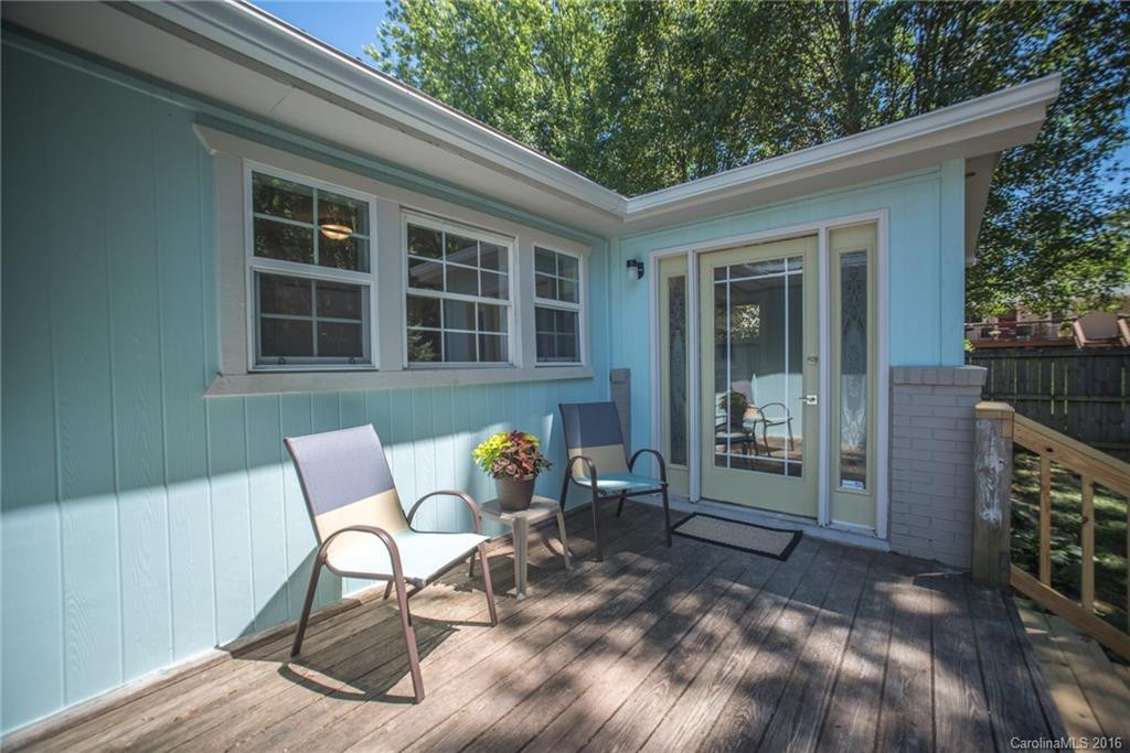 114 Gossett Road