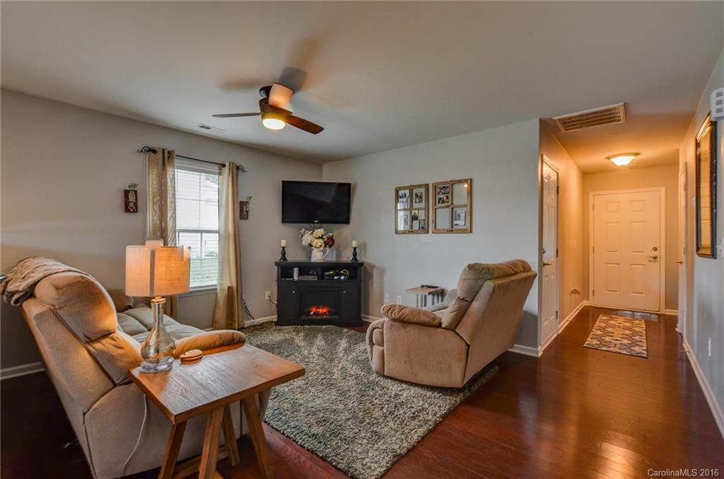 245 New River Drive - Photo 5