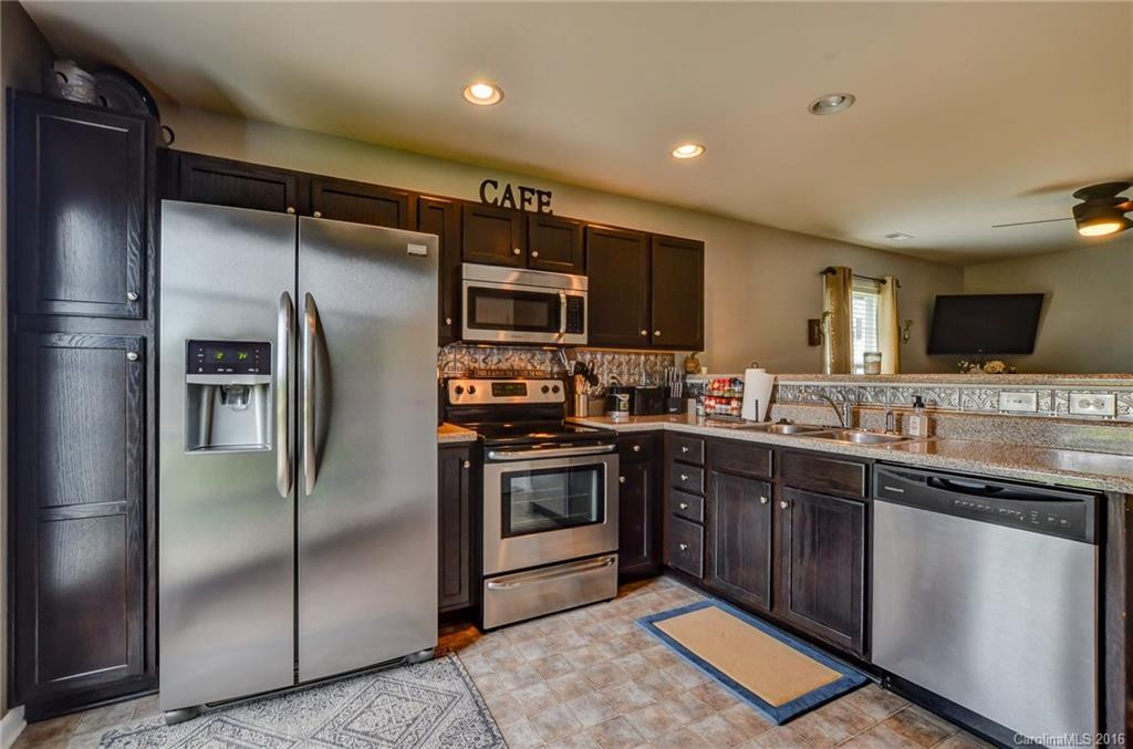 245 New River Drive - Photo 8