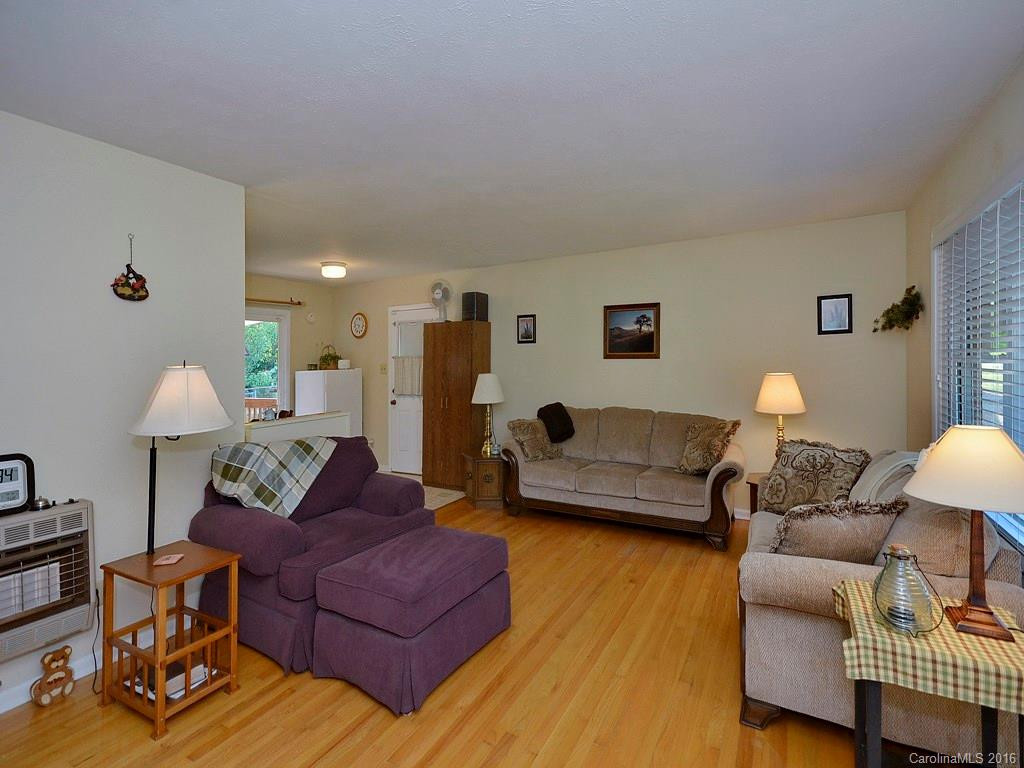 61 Grandview Road - Photo 2