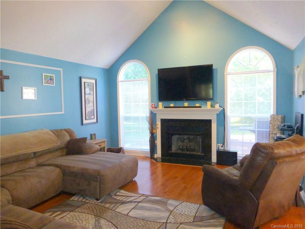 294 Kingfisher Lane #23 - Photo 6
