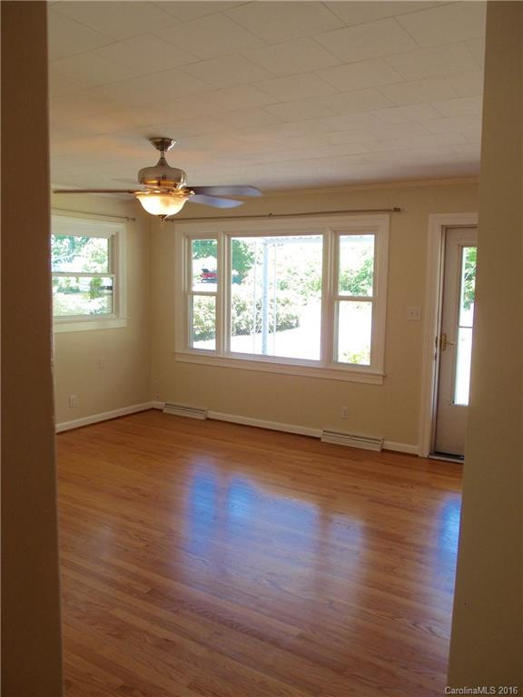 112 Davenport Road - Photo 3