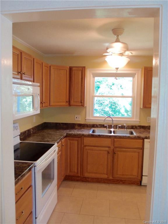 112 Davenport Road - Photo 4