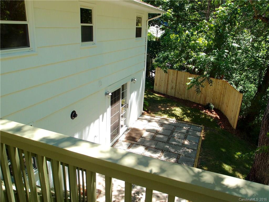 112 Davenport Road - Photo 9