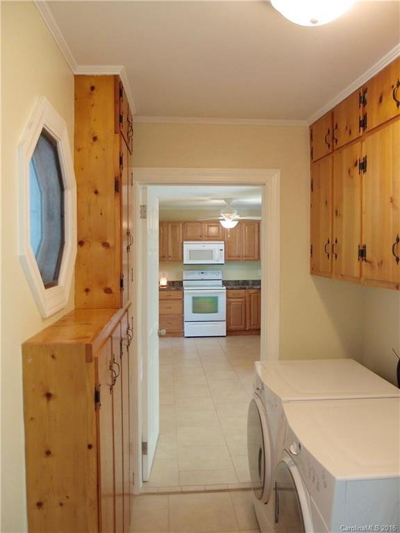 112 Davenport Road - Photo 10