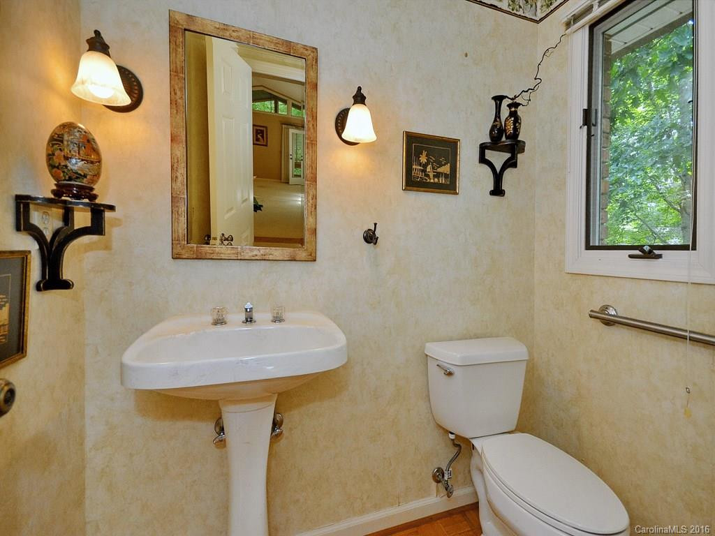 104 Woodhaven Drive - Photo 12