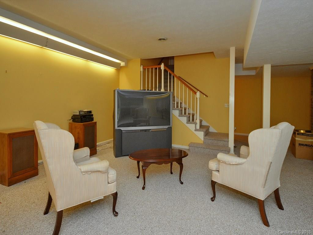104 Woodhaven Drive - Photo 16