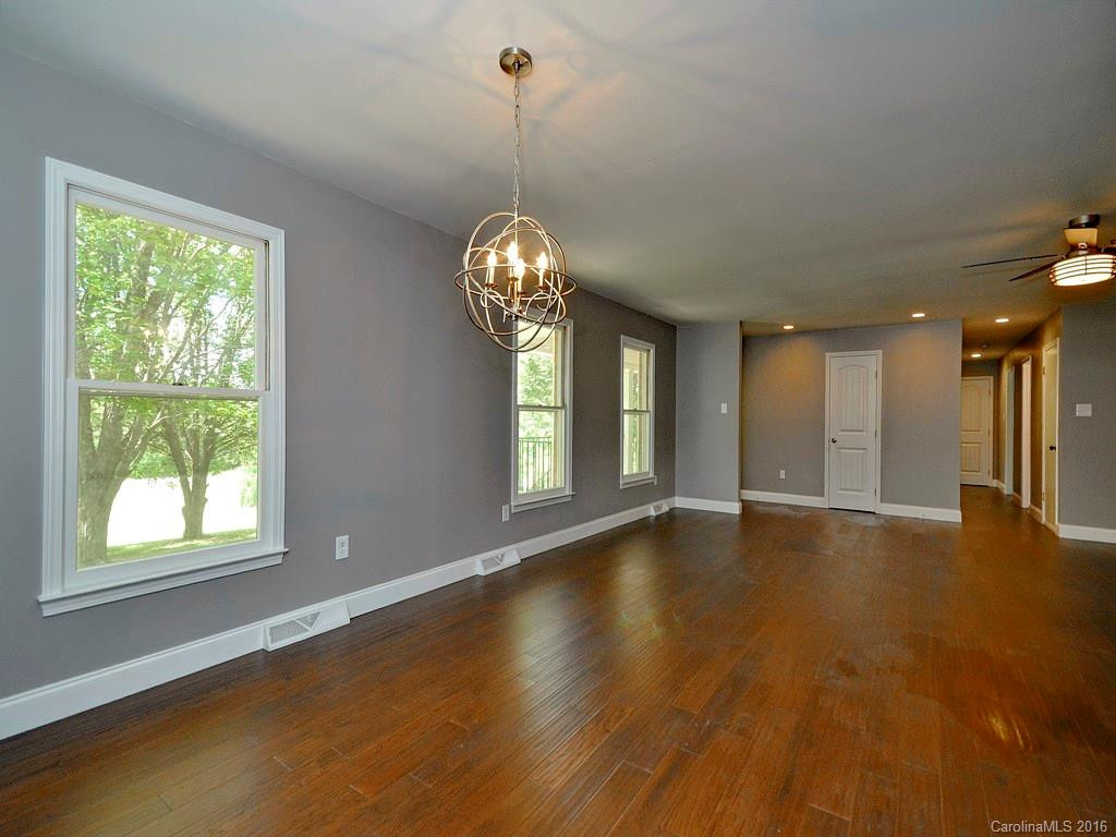 2145 Jenkins Valley Road - Photo 2
