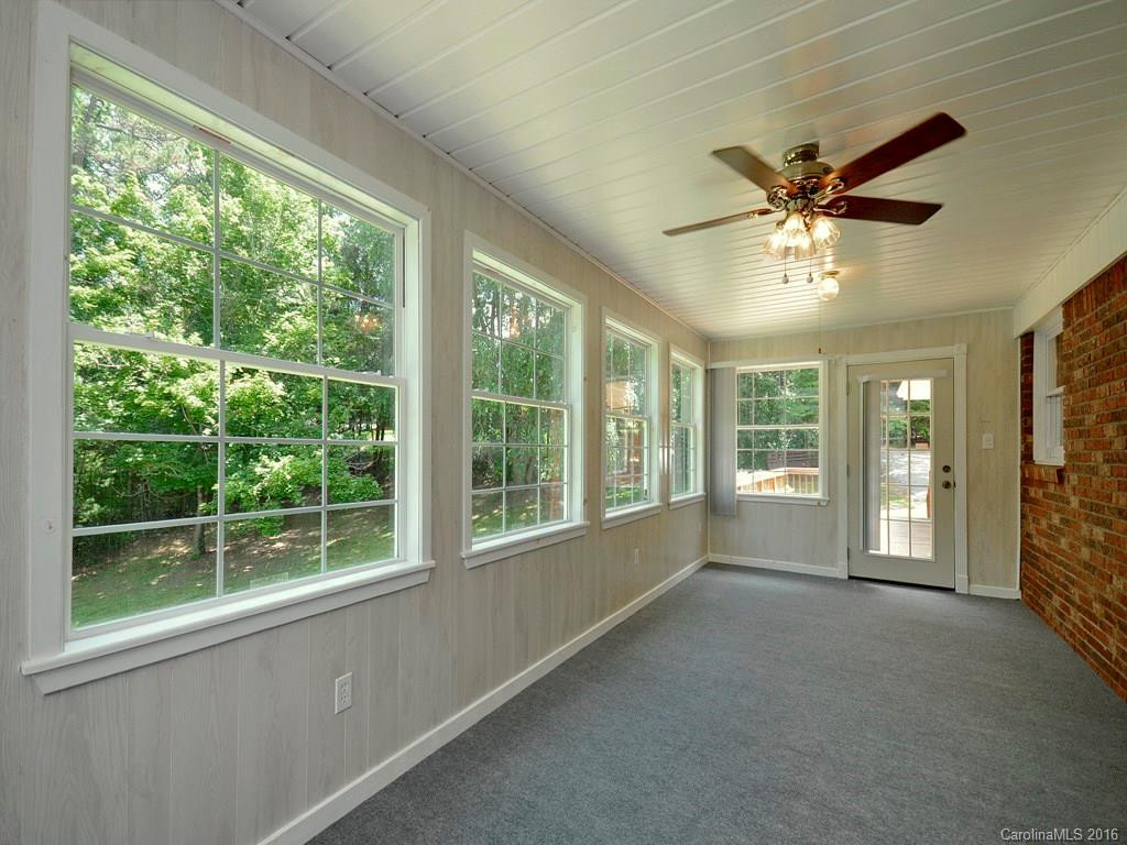 2145 Jenkins Valley Road - Photo 11
