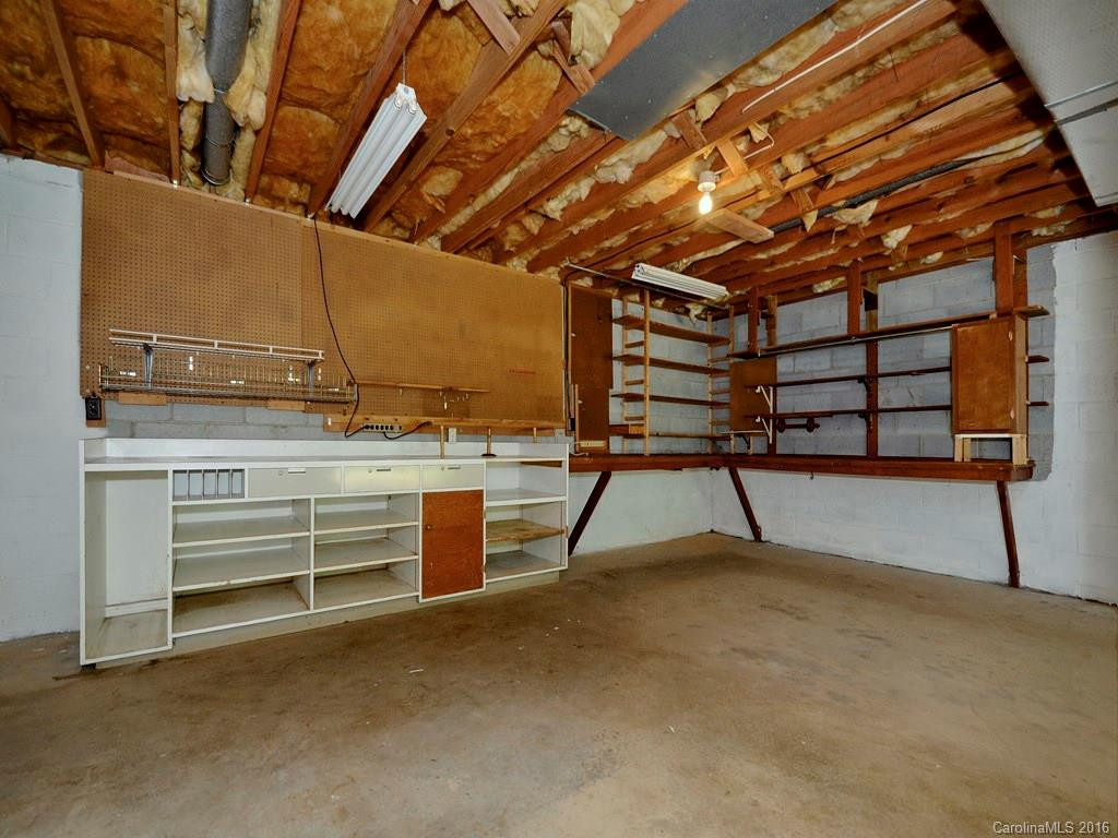 2145 Jenkins Valley Road - Photo 14