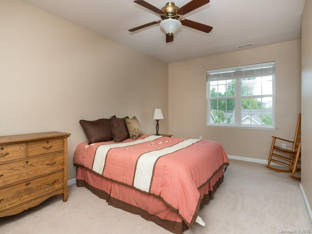 15 Farington Circle #15 - Photo 11