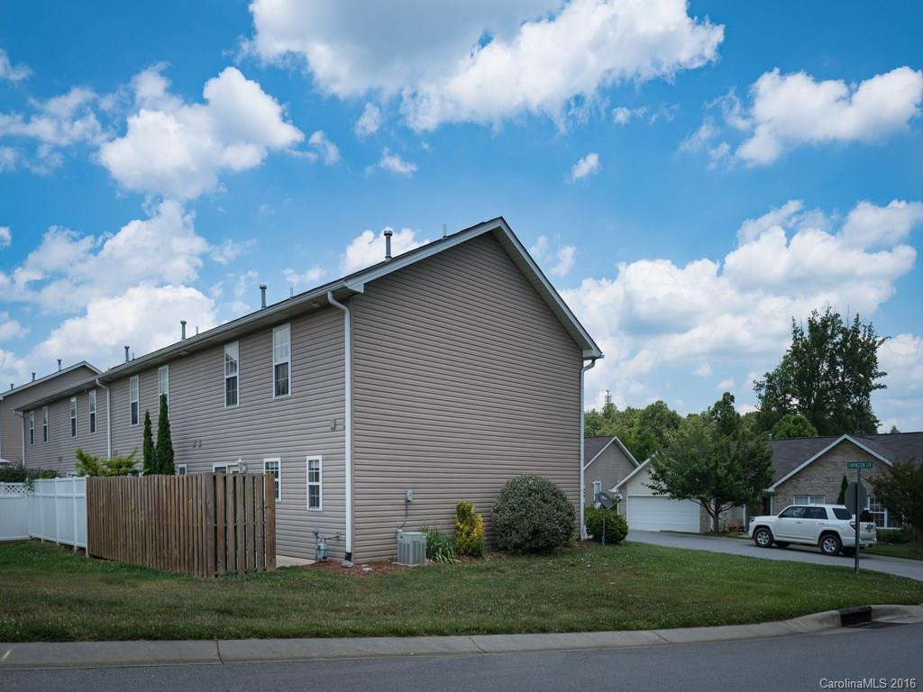 15 Farington Circle #15 - Photo 14