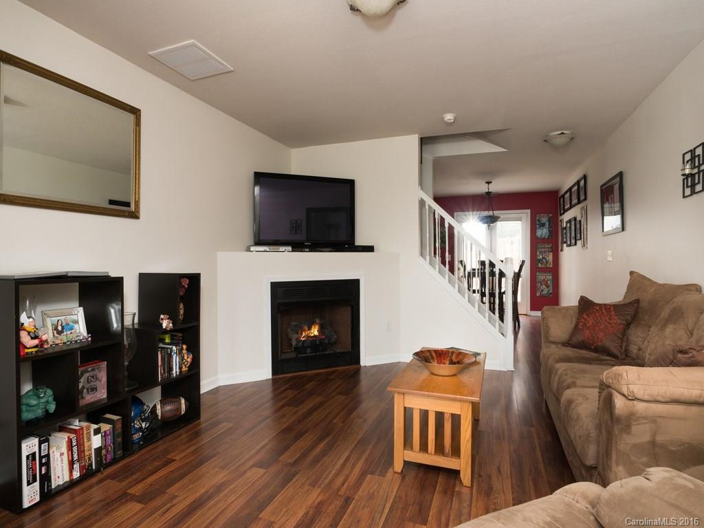 15 Farington Circle #15 - Photo 3