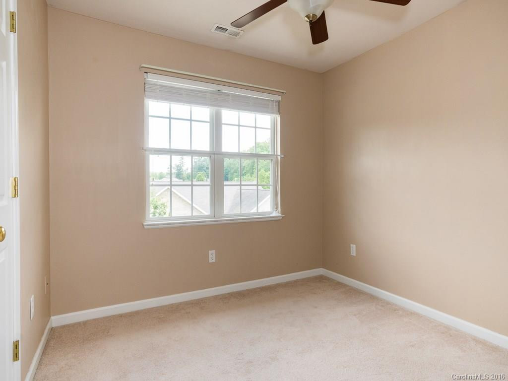 15 Farington Circle #15 - Photo 10